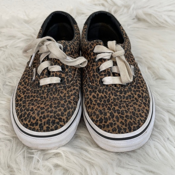 Vans Animal Print Sneakers Size 5 - Picture 2 of 8